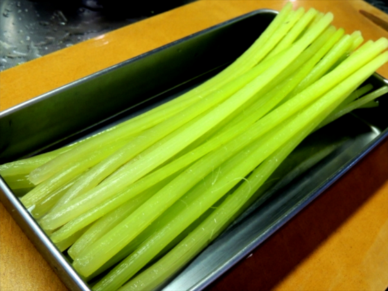 ふきの下ゆで あく抜き方法 Tabeiro たべいろレシピ