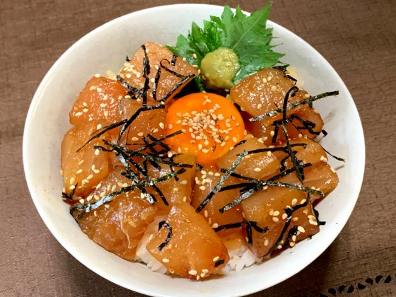 キハダマグロの漬け丼 Tabeiro たべいろレシピ