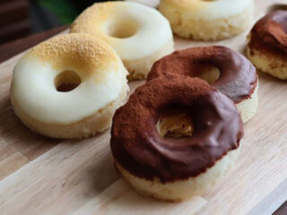 新着レシピ:油で揚げない！レンチンで簡単ドーナツ🍩